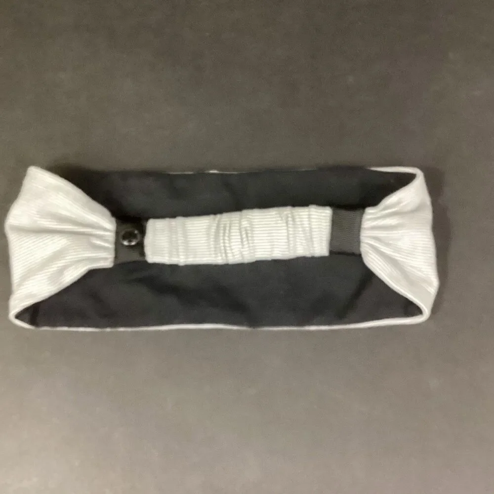 LuLuLemon Bang Buster Headband Reversible Wee Stripe White Heathered Grey/Black